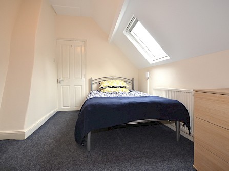 42, Brocco Bank, Botanical Gardens, Sheffield S11 8RR -