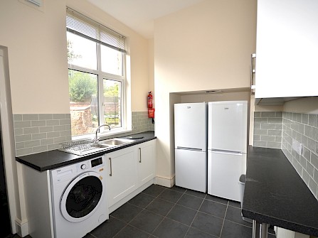 42, Brocco Bank, Botanical Gardens, Sheffield S11 8RR -