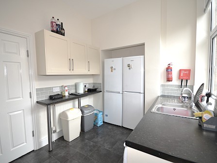 44, Brocco Bank, Botanical Gardens, Sheffield S11 8RR -