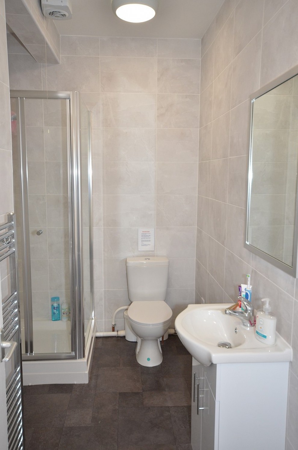 gallery image 14-hoole-road-sheffield-bathroom.jpg